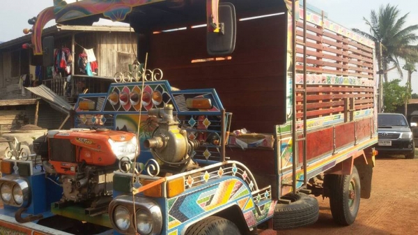 ขายรถอีแต๋น เครื่องRT140 มีสโล แคชซีหน้า5 สภาพพร้อมใช้งาน เอกสารพร้อมโอน  สนใจโทร 090-8588220คุณนะ 093-3258446คุณบิวตี้ ID:narong498 หรือ www.truck.in.th/498 หรือfb:ณรงค์ ซื้อขายรถมือสอง (เว็บไซต์ส่วนตัว)