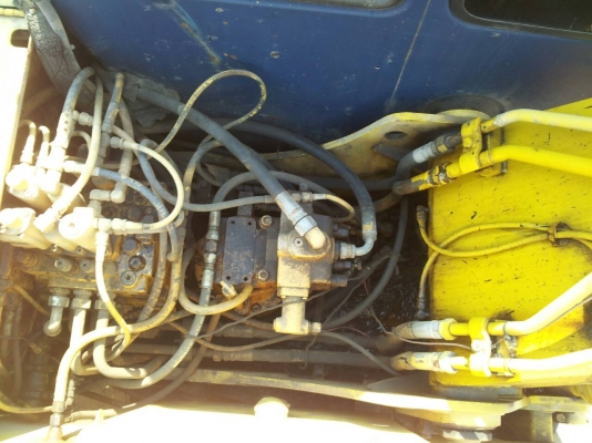 ขายรถแบคโฮ KOBELCO SK.120-T เอกสารอิมวอย ไฟฟ้าใช้ได้ ช่วงล้างเต็ม สวย ราคา850000 รีบจองด่วน