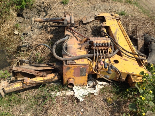 ขาย เครน สภาพสวย พร้อมใช้งาน  ราคาถูก