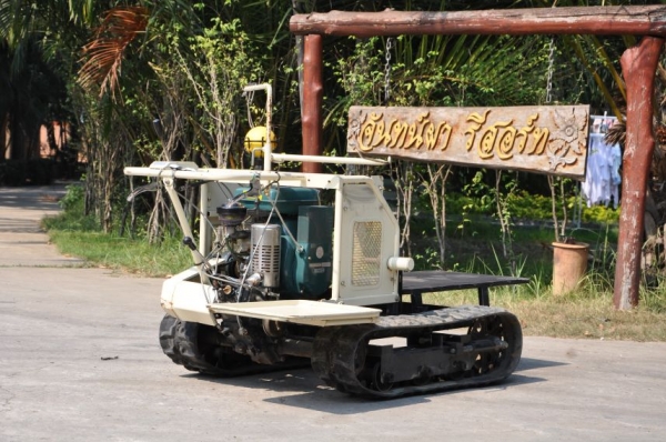 ขายรถบรรทุก ตีนตะขาบKUBOTA มีเกียร์ สภาพ เดิมญี่ปุ่น อะเนคประสงค์18,000เท่านั้น!!