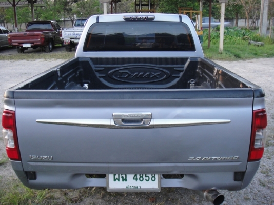 SLX 3.0 ปี03 เครื่องดี สีบาง คัชชีสวย คานหน้าเดิม และมีรถราคาถูกๆราคาส่ง. ราคาพ่อค้า. เชิญชมรายละเอืยด.http://www.rodban.net/