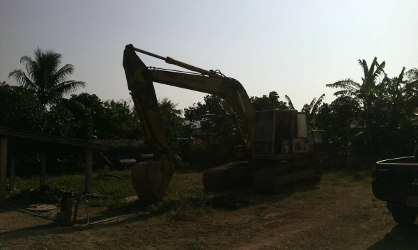 (2รายการขาย..1100000) แมคโค PC200-5 และ10ล้อท้ายลาด FN527M..