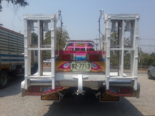 ขายรถเทรลเลอร์ บรรทุกรถเกี่ยวข้าว  ISUZU ร็อกกี้ 10 ล้อเตี้ย ยาง 825 ครัซซี FRR12LA เครื่อง 6BG1 = 185