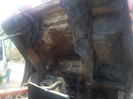 ขายรถเทรลเลอร์ บรรทุกรถเกี่ยวข้าว  ISUZU ร็อกกี้ 10 ล้อเตี้ย ยาง 825 ครัซซี FRR12LA เครื่อง 6BG1 = 185