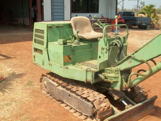 ลงขายใหม่ครับมัดจำเล้วไม่มาเอารถขุดเล็กยันมาร์ yb 10 เครื่องยนต์ 3 สูบตีนเหล็ก