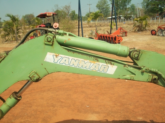 ลงขายใหม่ครับมัดจำเล้วไม่มาเอารถขุดเล็กยันมาร์ yb 10 เครื่องยนต์ 3 สูบตีนเหล็ก