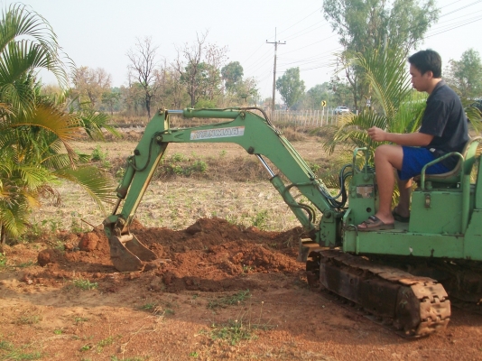 ลงขายใหม่ครับมัดจำเล้วไม่มาเอารถขุดเล็กยันมาร์ yb 10 เครื่องยนต์ 3 สูบตีนเหล็ก