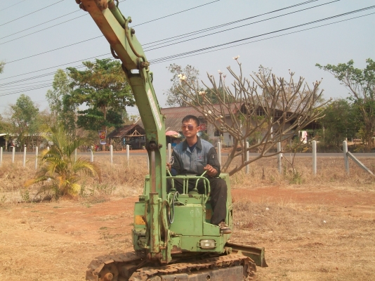 ลงขายใหม่ครับมัดจำเล้วไม่มาเอารถขุดเล็กยันมาร์ yb 10 เครื่องยนต์ 3 สูบตีนเหล็ก