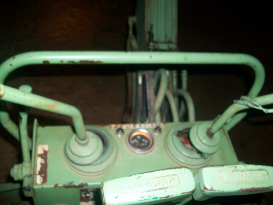 ลงขายใหม่ครับมัดจำเล้วไม่มาเอารถขุดเล็กยันมาร์ yb 10 เครื่องยนต์ 3 สูบตีนเหล็ก