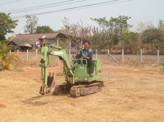 ลงขายใหม่ครับมัดจำเล้วไม่มาเอารถขุดเล็กยันมาร์ yb 10 เครื่องยนต์ 3 สูบตีนเหล็ก