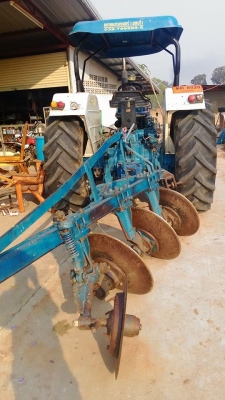 ขายรถไถ ford 6610 ตัวเต็มๆใหม่ๆๆพร้อมทะเบียน