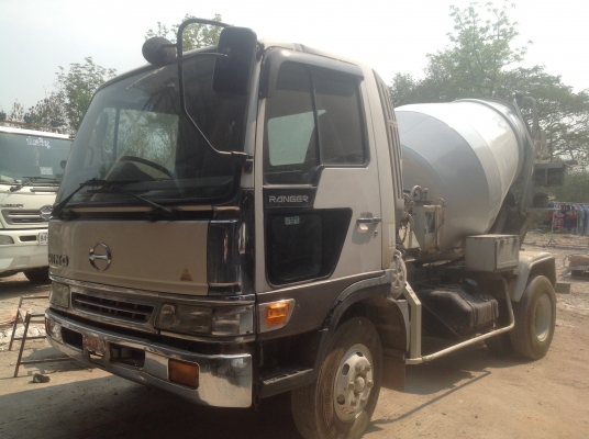 รถโม่ปูนเก่านอก เอกสารอินวอยซ์  2.5 คิว  รุ่นใหม่สวยมาก