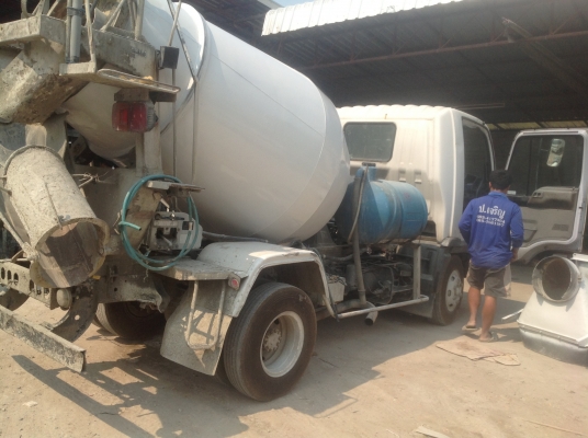 รถโม่ปูนเก่านอก เอกสารอินวอยซ์  2.5 คิว  รุ่นใหม่สวยมาก