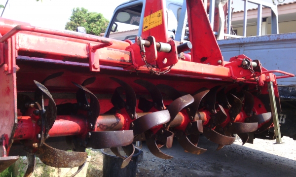 ขาย 23500 บาท สวยๆครับ อยู่ไกลมีรถขนส่งให้ครับ