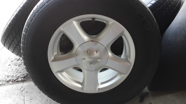 ล้อ New Isuzu ใหม่ๆขอบ 17 พร้อมยาง\% สวยๆ