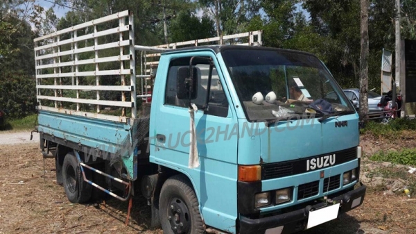 รถบรรทุก 6 ล้อ ช่วงสั้น ISUZU NPR   ปีจดทะเบียน 2534