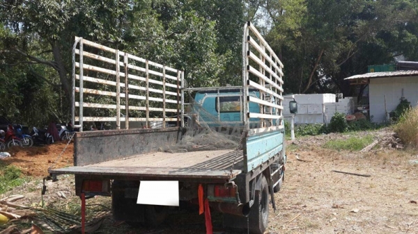 รถบรรทุก 6 ล้อ ช่วงสั้น ISUZU NPR   ปีจดทะเบียน 2534