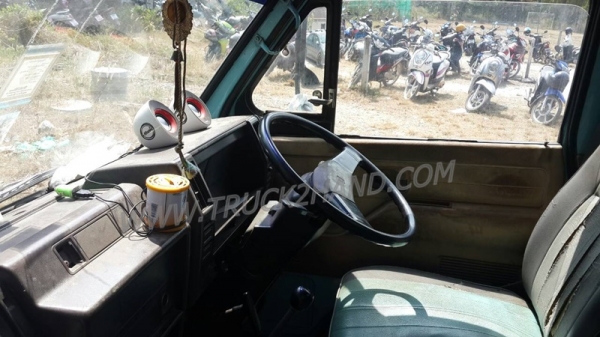 รถบรรทุก 6 ล้อ ช่วงสั้น ISUZU NPR   ปีจดทะเบียน 2534