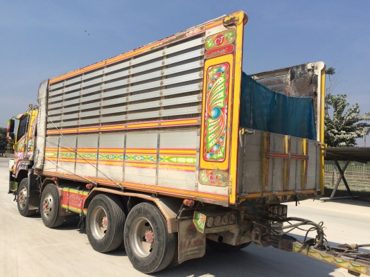 isuzu 360 อลูมิเนียมเสาชน แม่ สูง 2.20 ยาว 6.10 กว้าง 2.50  ลูก สูง 2.20 ยาว 6.80 กว้าง 2.50