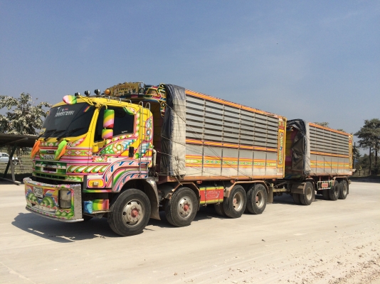 isuzu 360 อลูมิเนียมเสาชน แม่ สูง 2.20 ยาว 6.10 กว้าง 2.50  ลูก สูง 2.20 ยาว 6.80 กว้าง 2.50