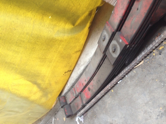 ขายแหนบหน้า HINO โปรเฟีย 1 คู่