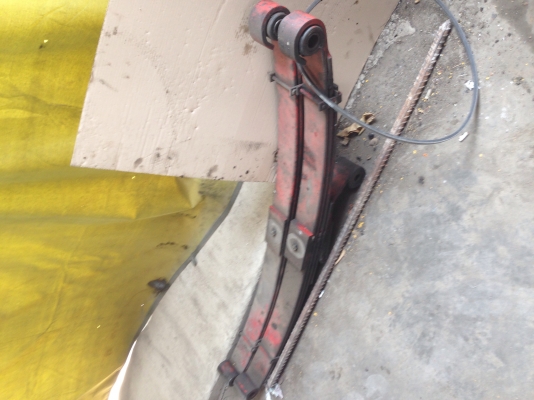 ขายแหนบหน้า HINO โปรเฟีย 1 คู่