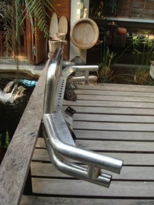 ขายกันชนหน้า แสตนเลส เก่าญี่ปุ่นของ แลนด์ครุยเซอร์ vx 80 ครับ