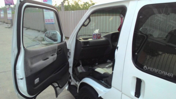 รถตู้โตโยต้า ตาเพชร เครื่อง1jz เกีบร์ออโต้ NGV 2ถัง