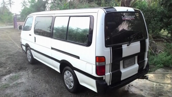 รถตู้โตโยต้า ตาเพชร เครื่อง1jz เกีบร์ออโต้ NGV 2ถัง