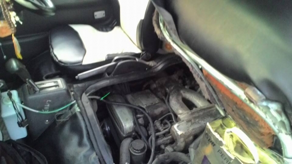 รถตู้โตโยต้า ตาเพชร เครื่อง1jz เกีบร์ออโต้ NGV 2ถัง