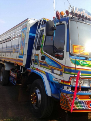 สิบล้อดั้ม~ราคา1,650,000บ อีซูซุ FVZ33MF-2เพา270แรง ปี46รถห้างสภาพดีบางเดิมสวยจัดทั้งคัน&hellip;มีระบบลากจูงครบ&hellip;เอกสารทะเบียนพร้อม~ราคา 1,650,000ต่อรองราคาหน้างานเลย ครับท่าน