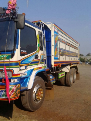 สิบล้อดั้ม~ราคา1,650,000บ อีซูซุ FVZ33MF-2เพา270แรง ปี46รถห้างสภาพดีบางเดิมสวยจัดทั้งคัน&hellip;มีระบบลากจูงครบ&hellip;เอกสารทะเบียนพร้อม~ราคา 1,650,000ต่อรองราคาหน้างานเลย ครับท่าน