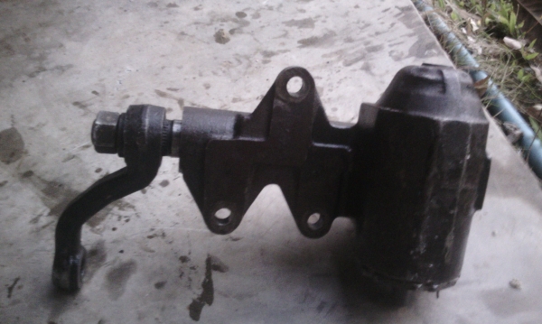 ขายกระปุกพวงมาลัย Nissan SD