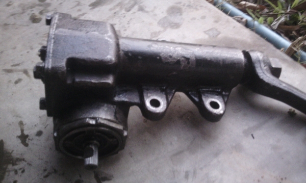 ขายกระปุกพวงมาลัย Nissan SD