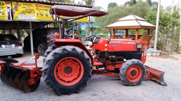 ขายรถไถ kubota L4508 พร้อมอุปกรณ์สภาพพร้อมใช้ สีเดิมๆสวยๆเลย