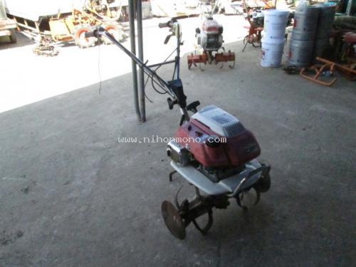 เครื่องพรวนดิน    HONDA   F210    รหัสสินค้า : 80802257 หรือเพิ่มเติมไดที่ www.nihonmono.com