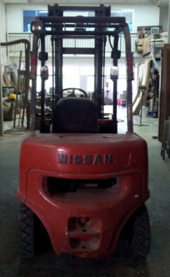 จำหน่าย Forklift NISSAN 2.5 ตัน ดีเซล (นำเข้าจาก Singapore) เสา 4 เมตร ปี 2002 (รัศมีวงเลี้ยวแคบ) ราคาพิเศษ