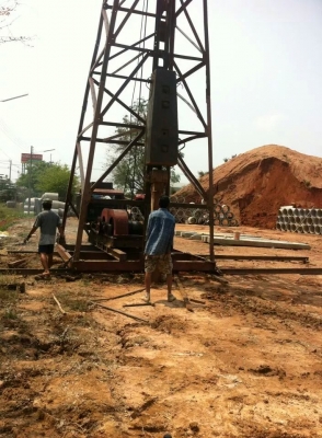 รับตอกเสาเข็มแบบมืออาชีพ0862582299