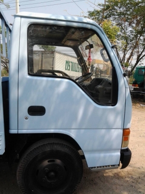 ขาย6ล้อISUZU NKR 120ฝาขาว ปี42 รถห้างแท้ ขาย6ล้อISUZU NKR 120ฝาขาว ปี42 รถห้างแท้