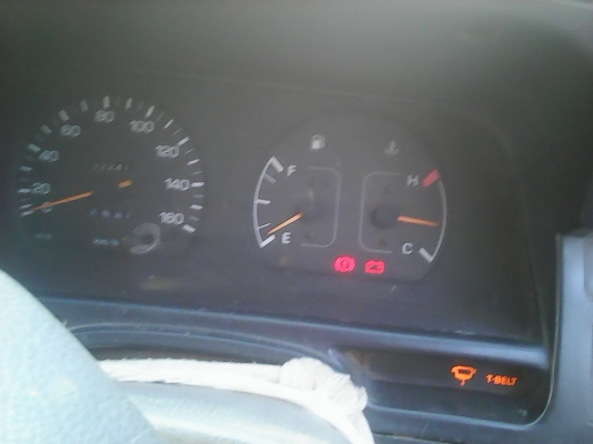 ขายรถตู้ TOYOTA HIACE ปี 36 เครื่อง 2 แอล สภาพเดิมพร้อมใช้ ขายรถตู้ TOYOTA HIACE ปี 36 เครื่อง 2 แอล สภาพเดิมพร้อมใช้