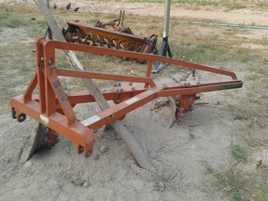 ขายหางไถ3จานของHUI สำหรับรถไถ36 ถึง60แรง   สนใจ0810076640