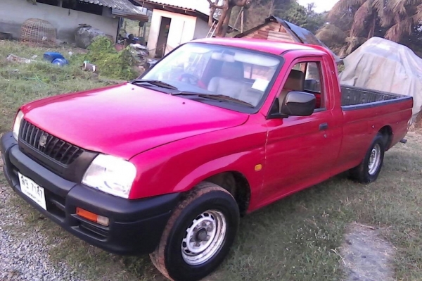 Mitsubishi Strada ปี 2001 Mitsubishi Strada ปี 2001