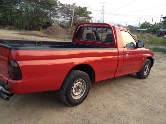 Mitsubishi Strada ปี 2001 Mitsubishi Strada ปี 2001