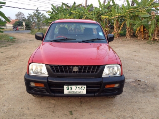 Mitsubishi Strada ปี 2001
