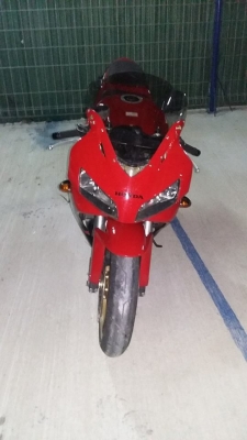 ขาย cbr929 ปี 2002 ทะเบียนโอนนอก 120,000  บาท