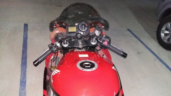 ขาย cbr929 ปี 2002 ทะเบียนโอนนอก 120,000  บาท