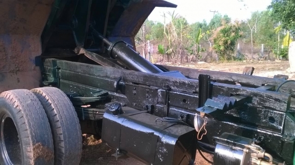 ขาย 6 ล้อดั้มหัวยาว ไม่มีเล่มทะเบียน เครื่อง 6BB1 ปั้มคอยาว 145 แรงม้า คัสซีสวย เฟืองท้ายใหญ่ สโลว์กลาง พวงมาลัยพาวเวอร์ ราคาต่อรองได้ครับ