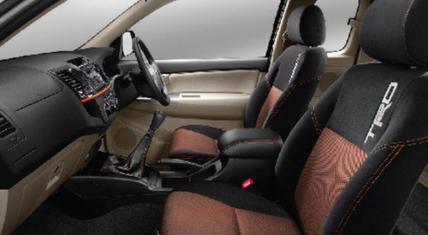 ขายเบาะคูหน้า เดิมติดรถ toyota vigo champ trd  4 ประตู ปี2014    9500 บาท