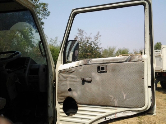 ขาย6ล้อHINO779 ติดเครนTADANO2.9ตันเพลาFยาว5.50เมตร