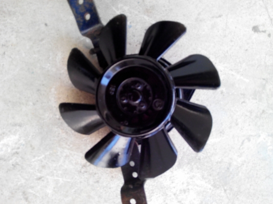 ขาย อะไหล่ GSX R 400 cc แผ่นชาร์ตราคา 1500 บาท